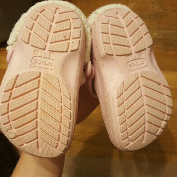 Crocs with liner - Picture 2 of 2